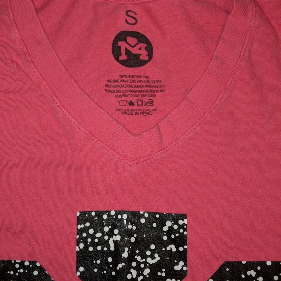Pink & black M4 by Yadi Molina baseball shirt - small - St. Louis Cardinals - Picture 3 of 6